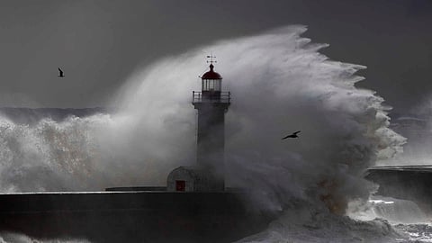 Ondas até 10 metros. Distritos do Porto, Viana do Castelo e Braga sob aviso laranja devido a agitação marítima