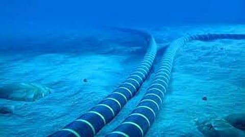 Navio ligado à China detido em Taiwan por alegadamente cortar cabo submarino
