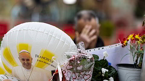 Condição clínica do Papa continua crítica mas estável