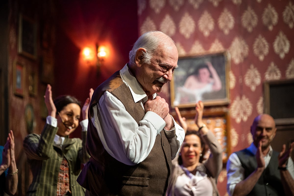 Ruy de Carvalho is 'recovering very well' from a mild stroke