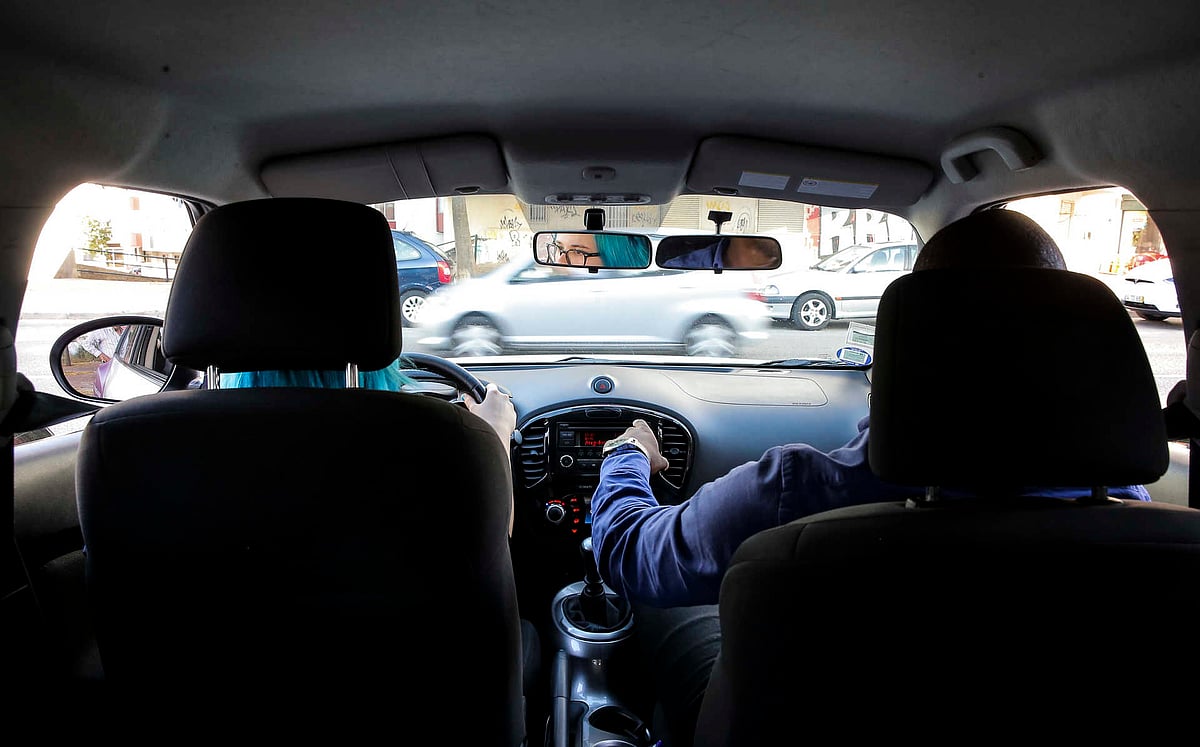 Government approves scheme allowing learners to be taught to drive by their parents or grandparents