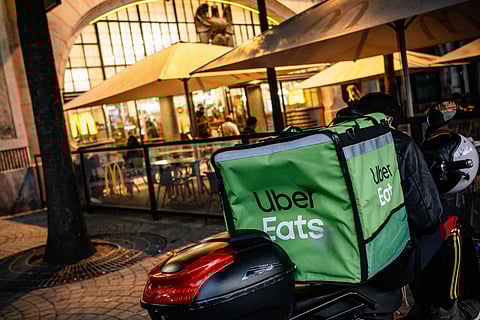 Relação de Coimbra não reconhece contratos de trabalho entre estafetas e Uber Eats