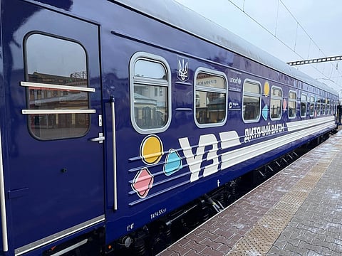 Empresa ferroviária ucraniana revela ataque cibernético massivo aos seus sistemas

