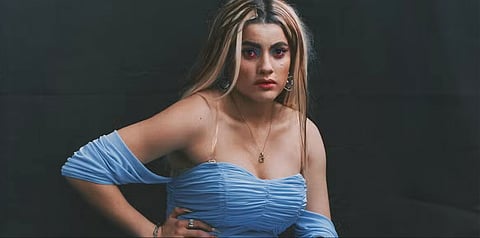 Malou Khebizi a viver o pesadelo televisivo.