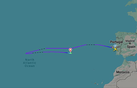 A imagem do FlightRadar24 que mostra o percurso do aparelho