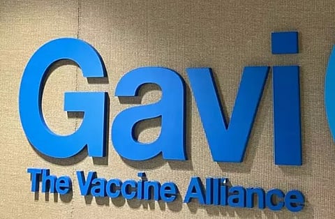 Aliança Global para as Vacinas alerta que redução do financiamento dos EUA pode matar mais de um milhão