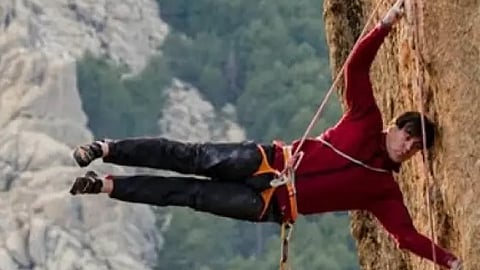 Atleta radical morre em salto de paraquedas quando gravava 'La Fiera', um filme sobre a sua vida
