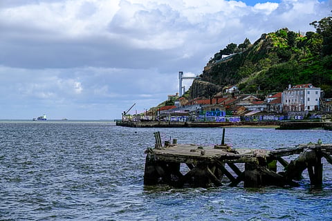 Fecho do percurso do Ginjal já tinha sido discutido em reunião de câmara. Autarca de Almada reconheceu que situação era “preocupante”.