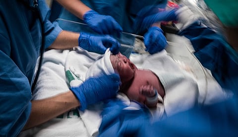 Enfermeiros consideram “incompreensível” fecho das urgências de Obstetrícia em Almada