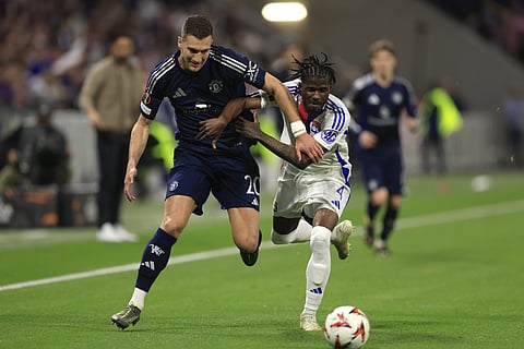 Lyon de Paulo Fonseca e United de Amorim empatam em França para a Liga Europa (2-2)