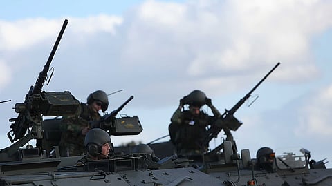 União Europeia deverá atingir em 2025 novo recorde para gastos com armamento
