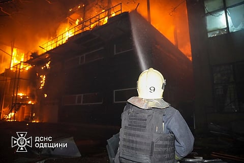 Ataque em massa com drones faz três feridos em Odessa