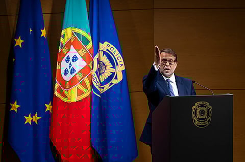 "A vossa motivação e a vossa nova visão do mundo fazem também a nossa força", disse Neves.