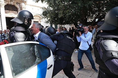 Rui Fonseca e Castro, líder do Ergue-te, foi detido no Largo de São Domingos, em Lisboa.