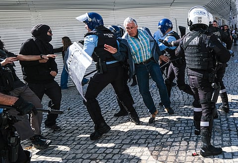 Três pessoas foram detidas no 25 de Abril.
