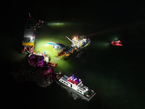 10 mortos e 70 hospitalizados em naufrágio de quatro barcos na China