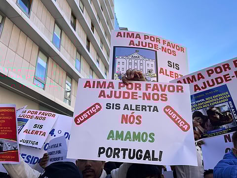 Protesto recente na AIMA cobrou respostas aos pedidos.