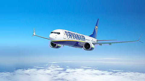 Piloto da Ryanair desmaia em voo Barcelona-Porto, mas avião aterra sem problemas