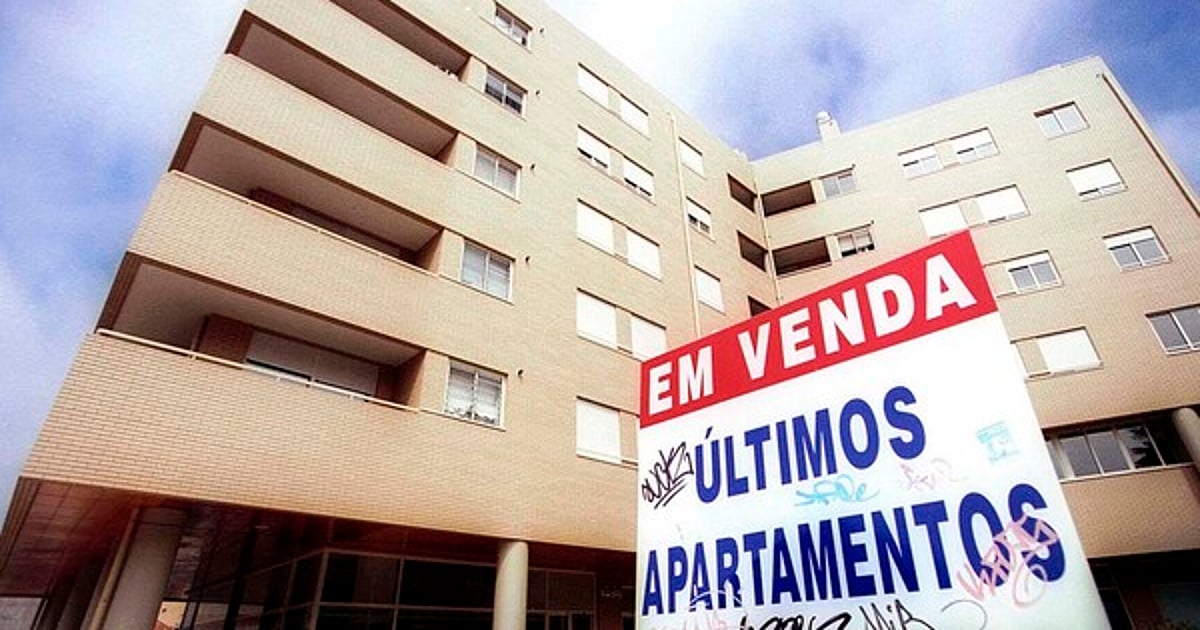 House prices seven times higher in metro and tourist areas