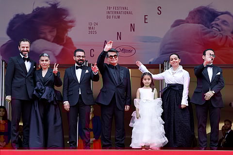 Jafar Panahi assistiu à estreia de 'Un Simple Accident', em Cannes.