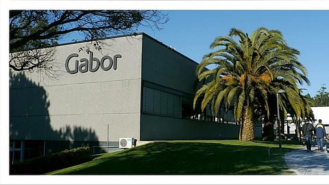 “É gente a chorar, a desmaiar”. Fábrica de calçado Gabor vai despedir 222 trabalhadores em Barcelos