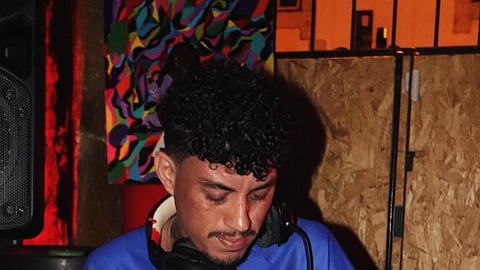 Victor Ribeiro, o DJ Puro Suco.
