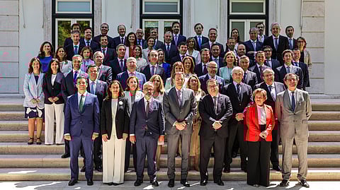 Novo Governo reuniu-se na residência oficial do primeiro-ministro para o primeiro Conselho de Ministros. Todos os governantes estiveram no encontro.