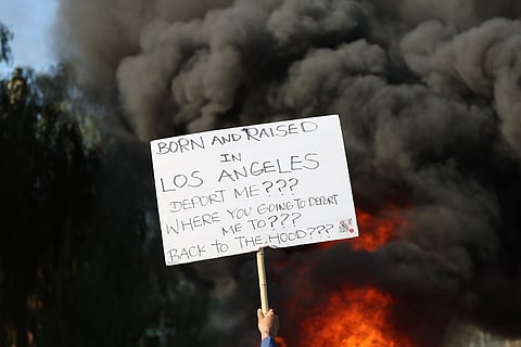 As imagens de Los Angeles a ferro e fogo contra a  intervenção da polícia de imigração