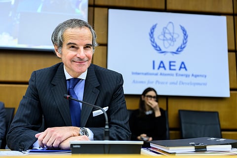 A Agência Internacional de Energia Atómica, liderada por Rafael Mariano Grossi, declarou que o Irão está em incumprimento.