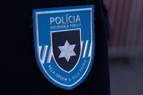 Dois turistas americanos atacados à facada em Cascais. Um deles morreu