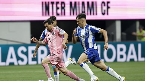 FC Porto complica vida no Mundial de Clubes com derrota que teve magia de Messi (veja os golos)