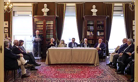 Debate promovido pelo Instituto Benjamin Franklin e pela Grande Loja Regular de Portugal juntou ex-governantes e dois médicos, e foi moderado pelo diretor do DN, Filipe Alves.