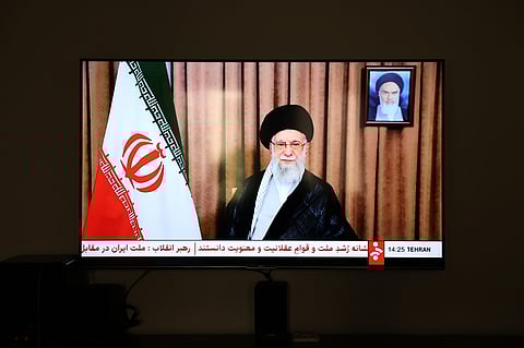 Khamenei tem 86 anos.