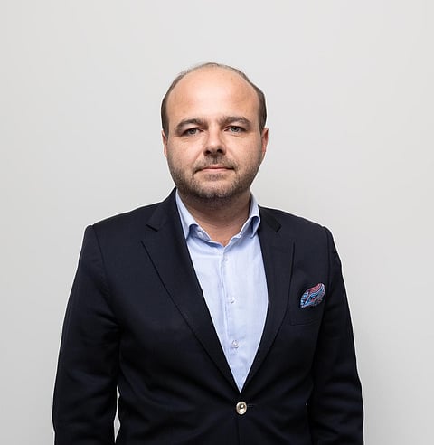 Candidato pelo Chega começou a carreira política no PSD, ainda na juventude.