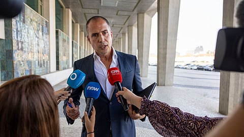 Ricardo Araújo Pereira contesta cancelamentos, embora não concorde com posição de Seinfeld.