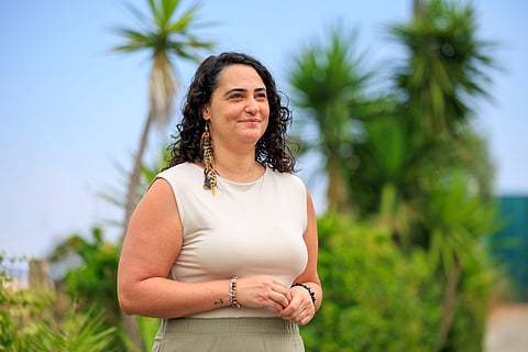 A brasileira Camila Souza é especialista em RH e já participou de entrevistas de recrutamento em que a pessoa sequer tinha graduação nesta área.