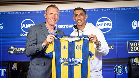 Di María emocionado durante apresentação no Rosario Central. "É algo com que sonhei há muito tempo"