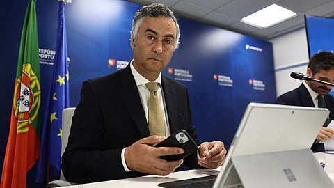 “Qual é que é o problema? É que a convivência dentro do mesmo edifício destes dois regimes põe a claro algo que nós sabemos que existe", diz Fernando Alexandre