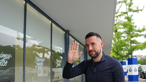 Farioli foi o primeiro a chegar.