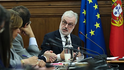 António José Teixeira diz que demissão se deveu a necessidade de renovação e reestruturação