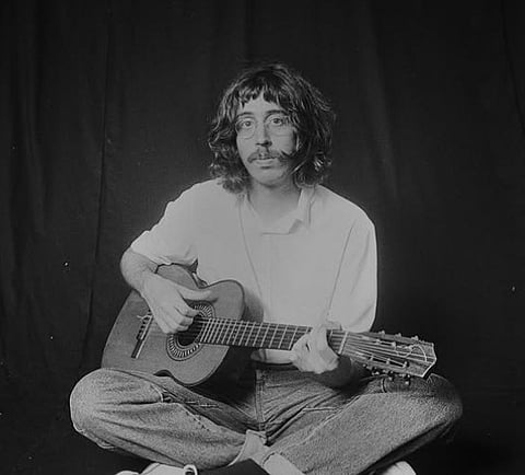 Tim volta ao país em novembro