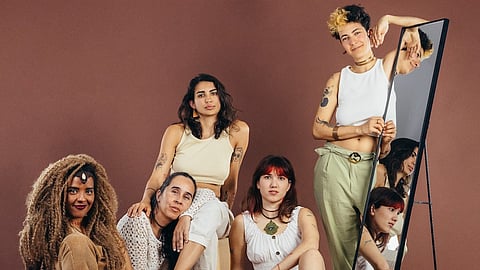 Grupo é formado por artistas brasileiras que vivem em Lisboa.