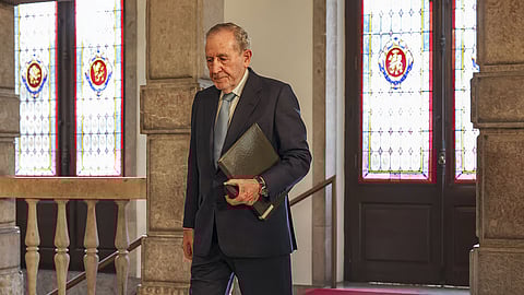 Viatura de Ramalho Eanes envolvida em acidente. Antigo Presidente da República e motorista saíram ilesos