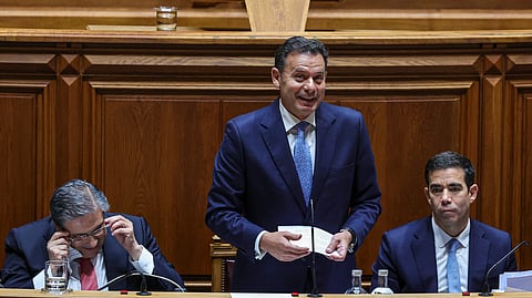 Montenegro apresenta subidas de pensões e descida do IRC no debate Estado da Nação