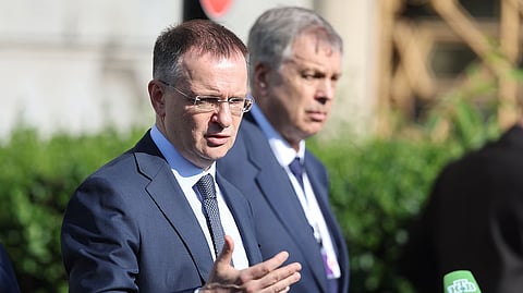 O chefe da delegação russa e conselheiro de Putin, Vladimir Mendinsky