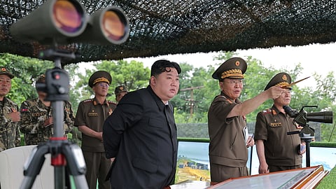 Kim Jong-un pede a soldados que se preparem "para uma guerra a sério"