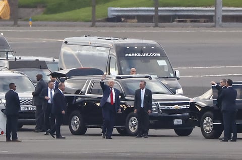 Trump à chegada à Escócia