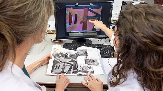 A professoras Auxiliares do departamento de Conservação e Restauro da Nova FCT. 