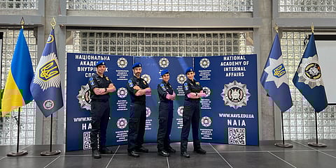 Missão portuguesa formada por quatro profissionais.