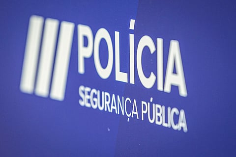 Homem foi a posto de polícia entregar uma cabeça que se suspeita ser de corpo decapitado em Lisboa